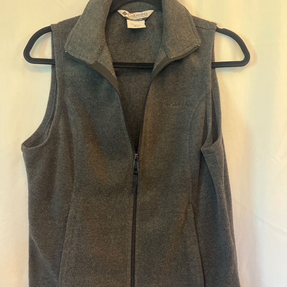 Columbia fleece vest